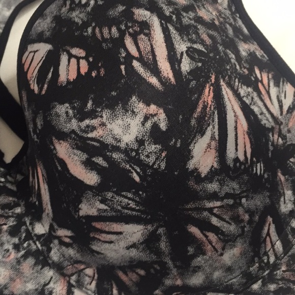 🔥3/$25 NWT Bebe Sport Bra - Picture 4 of 6